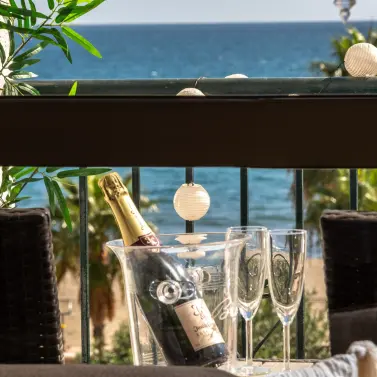 Sale of middle floor apartment in Fuengirola