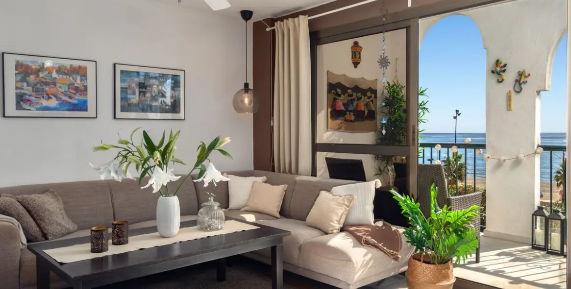 Venta de apartamento en planta media en Fuengirola 3
