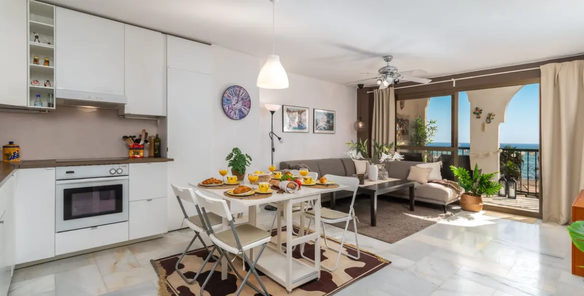 Venta de apartamento en planta media en Fuengirola 4