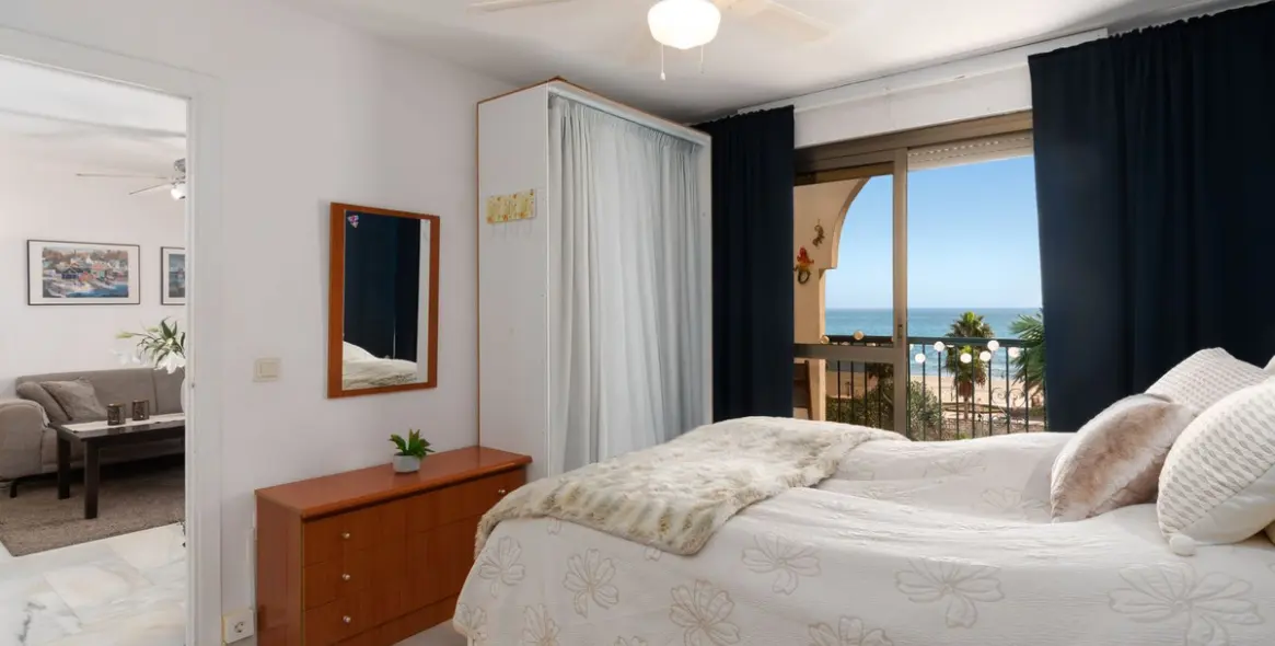 Venta de apartamento en planta media en Fuengirola 12
