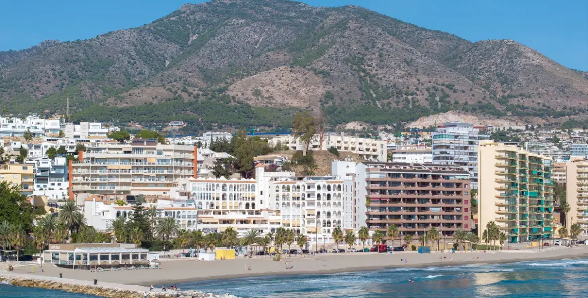 Venta de apartamento en planta media en Fuengirola 34