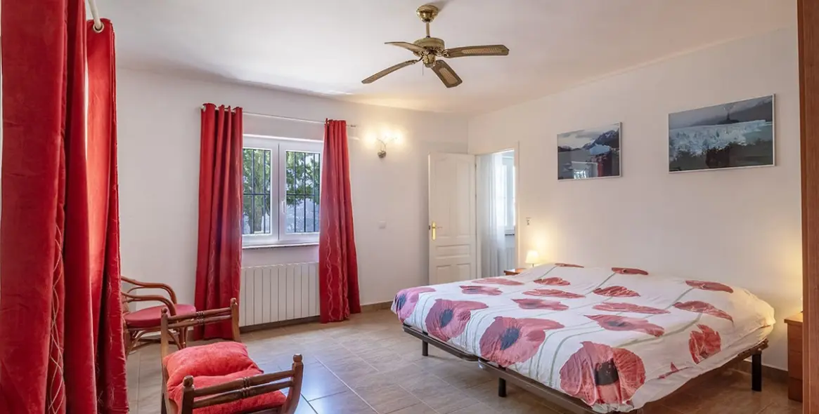 Продажа  отдельно стоящей виллы в Cómpeta 8