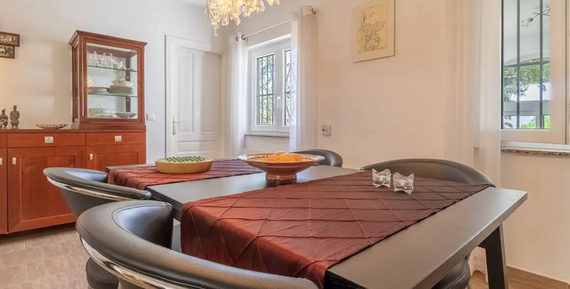 Продажа  отдельно стоящей виллы в Cómpeta 10