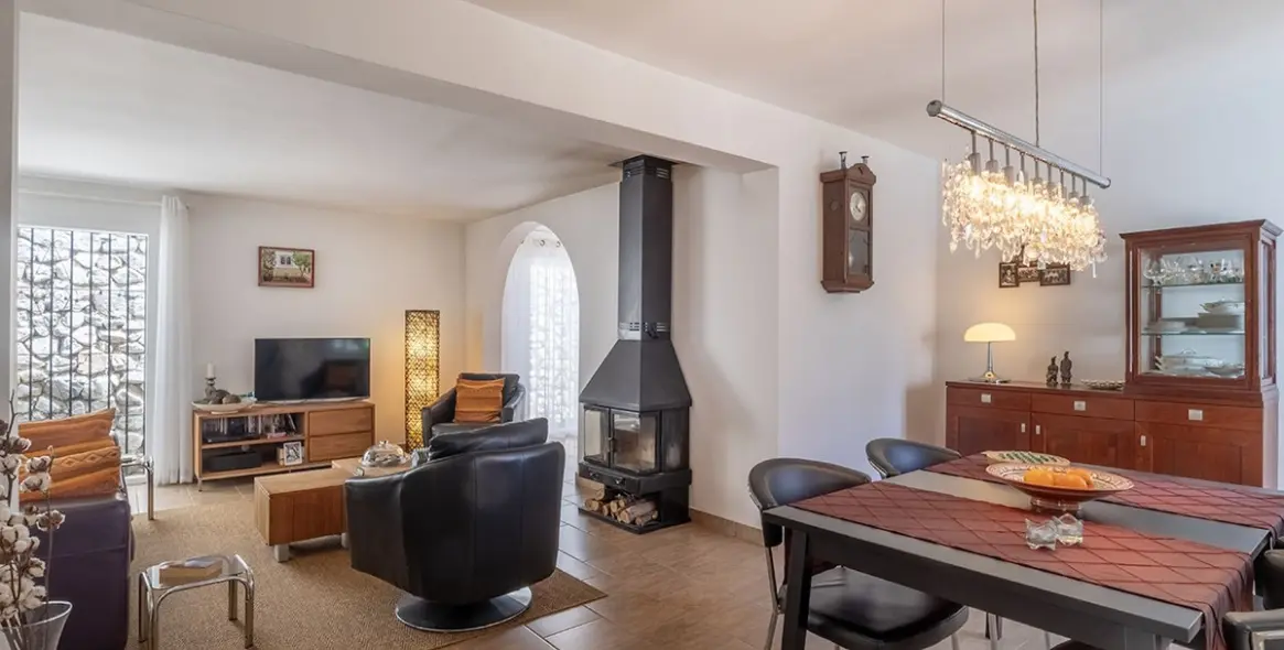 Продажа  отдельно стоящей виллы в Cómpeta 12