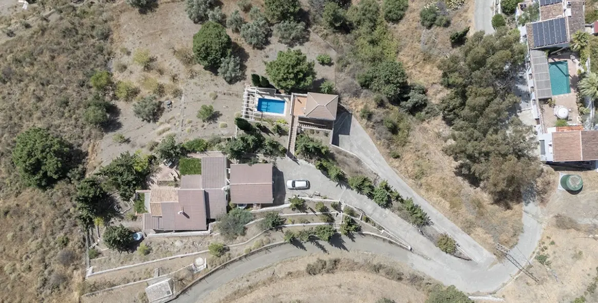 Продажа  отдельно стоящей виллы в Cómpeta 22