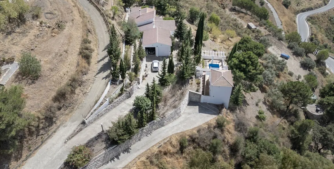 Продажа  отдельно стоящей виллы в Cómpeta 28