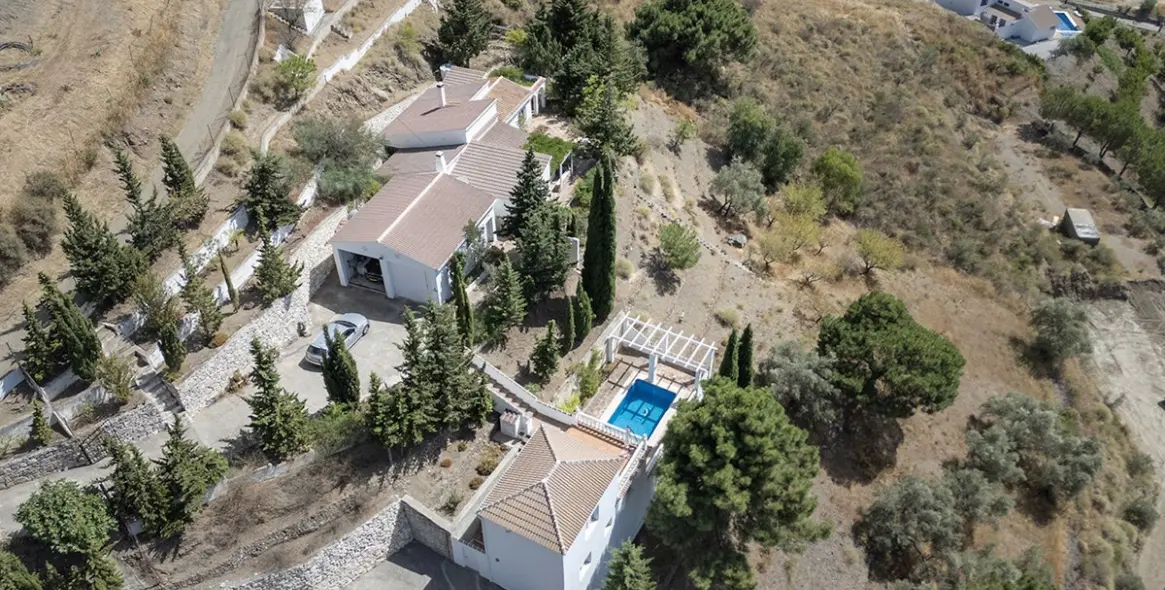 Продажа  отдельно стоящей виллы в Cómpeta 29