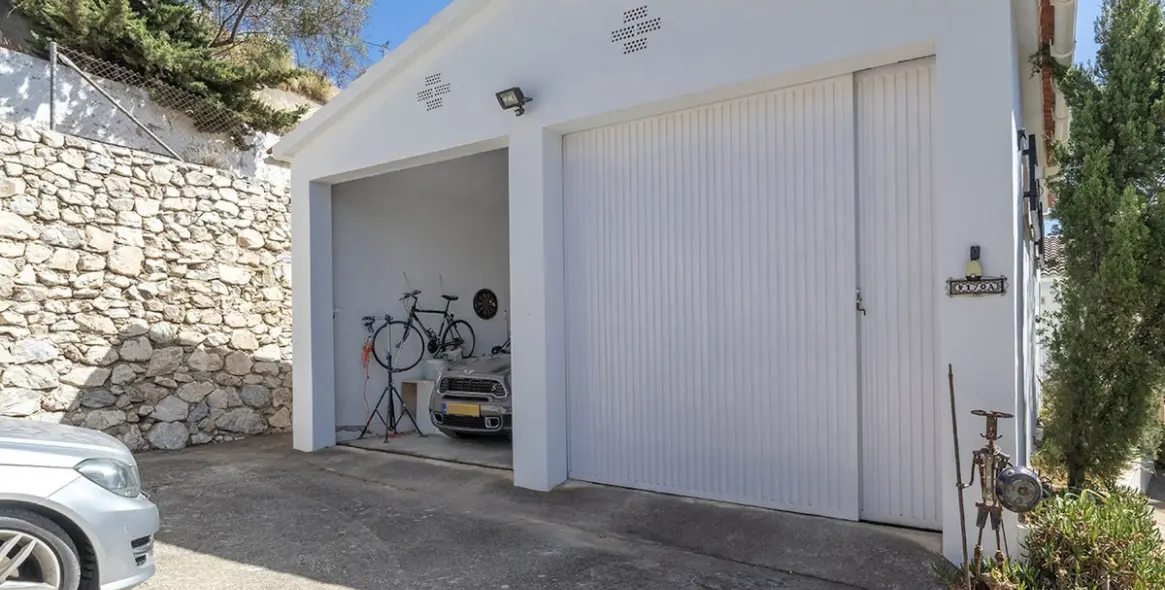 Продажа  отдельно стоящей виллы в Cómpeta 36