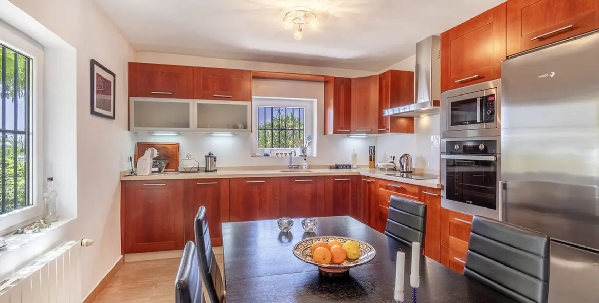 Продажа  отдельно стоящей виллы в Cómpeta 47