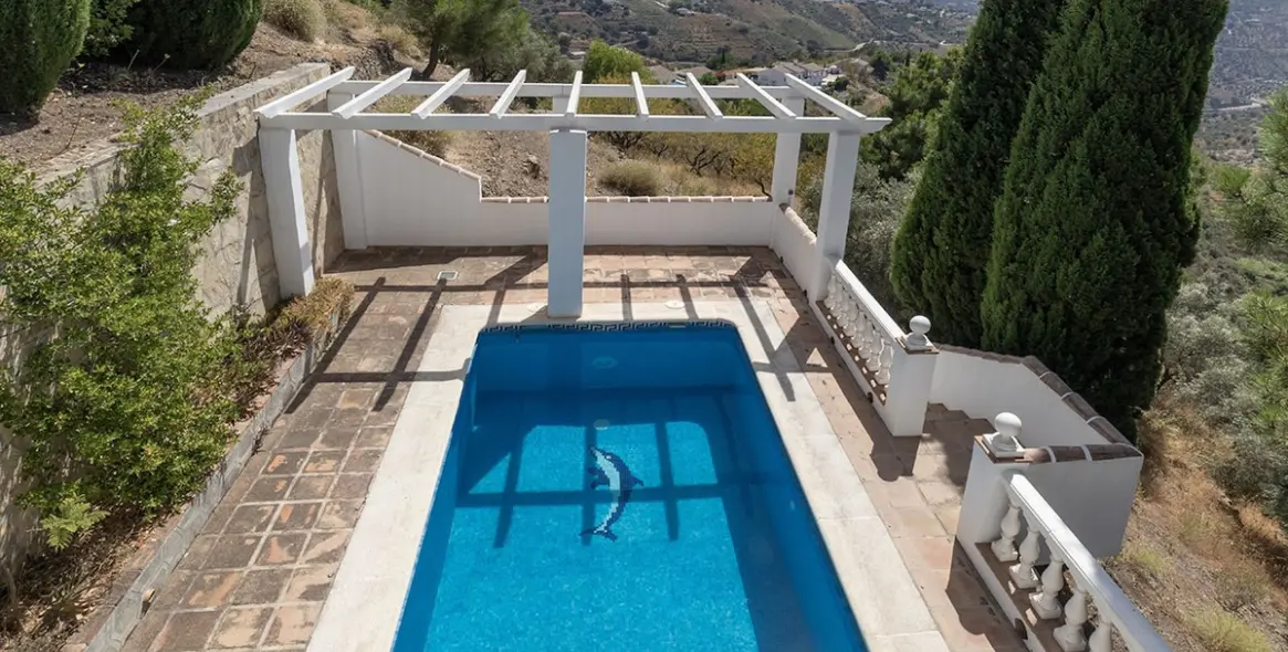 Продажа  отдельно стоящей виллы в Cómpeta 55