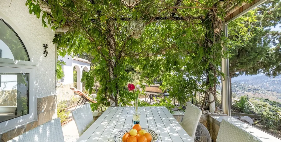 Продажа  отдельно стоящей виллы в Cómpeta 67