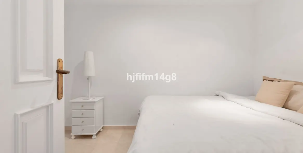 Sale of ground floor apartment in Nueva Andalucía 13