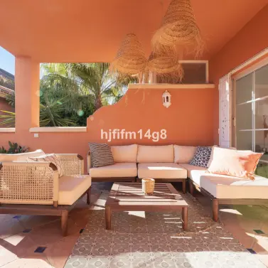 Sale of ground floor apartment in Nueva Andalucía