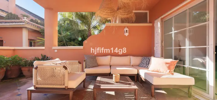 Sale of ground floor apartment in Nueva Andalucía 1