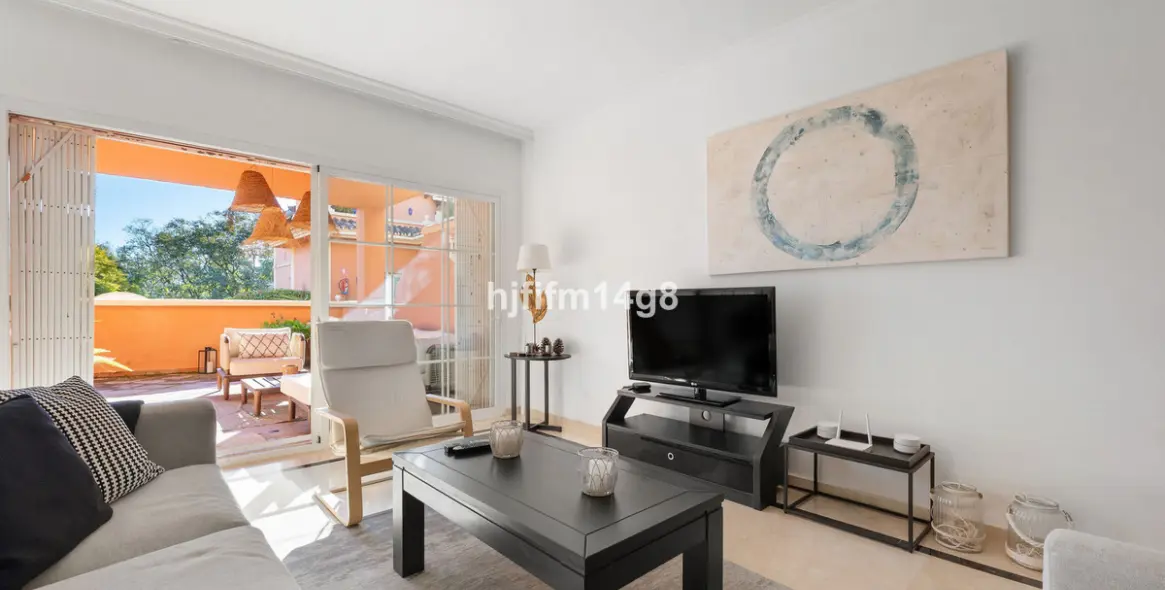 Sale of ground floor apartment in Nueva Andalucía 3