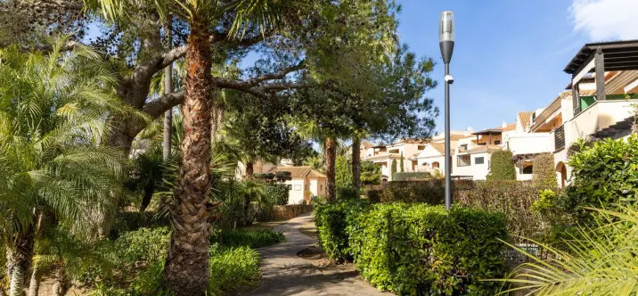 Sale of ground floor apartment in Puerto Banús 4