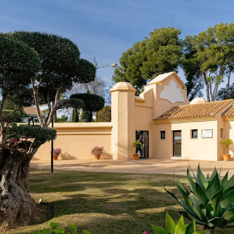 Продажа апартаментов на первом этаже в Puerto Banús