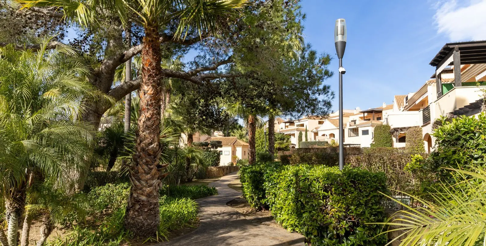 Продажа апартаментов на первом этаже в Puerto Banús 5
