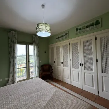 Продажа  отдельно стоящей виллы в Estepona