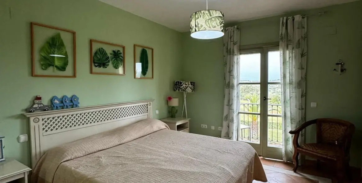 Продажа  отдельно стоящей виллы в Estepona 6