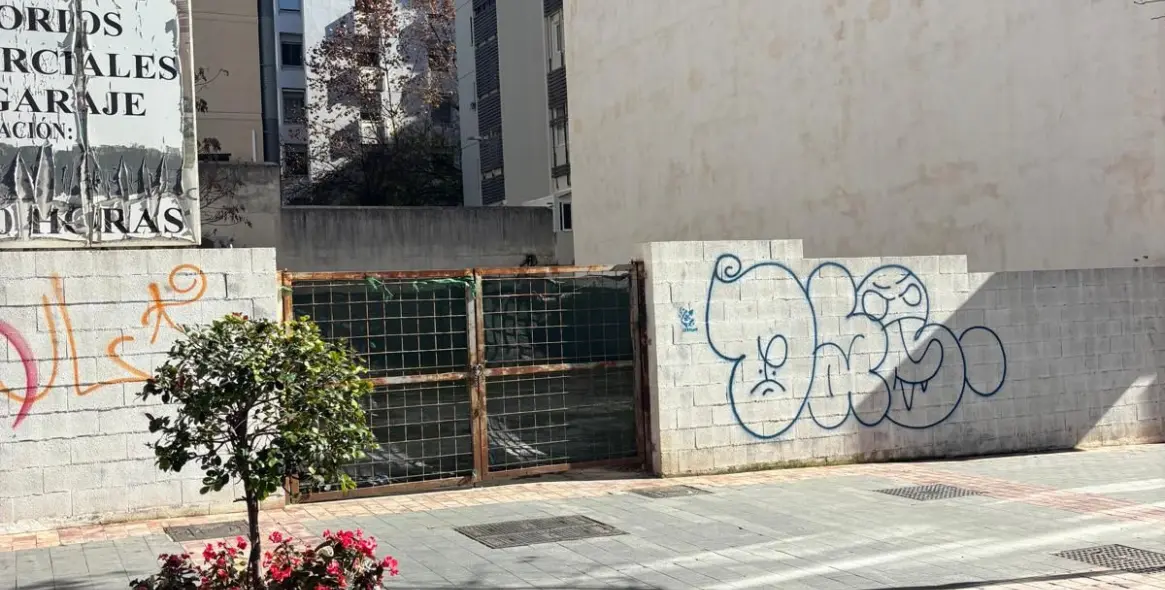 Sale of residential plot in Marbella 1