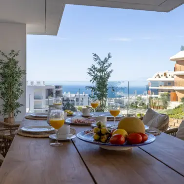 Долгосрочная аренда апартаментов на среднем этаже в Fuengirola