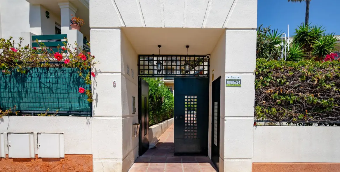 Long-term rent of middle floor apartment in Marbella 15