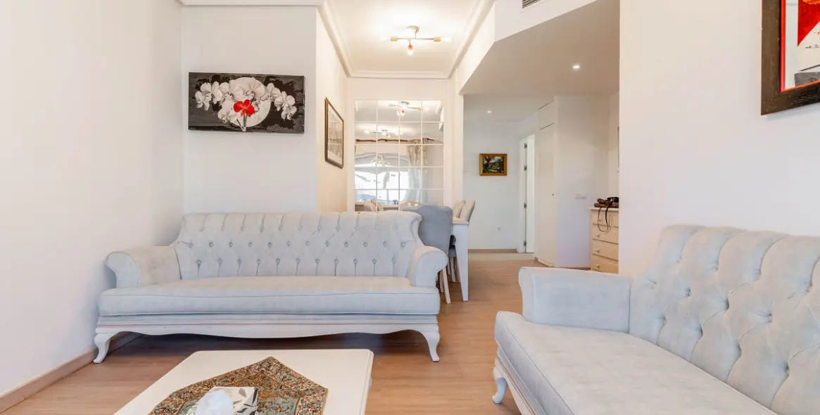 Sale of middle floor apartment in Marbella 4