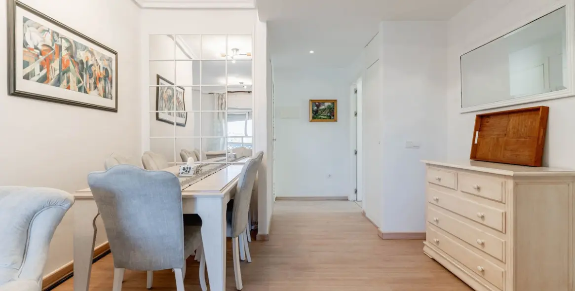 Sale of middle floor apartment in Marbella 5