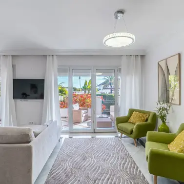 Долгосрочная аренда апартаментов на первом этаже в The Golden Mile