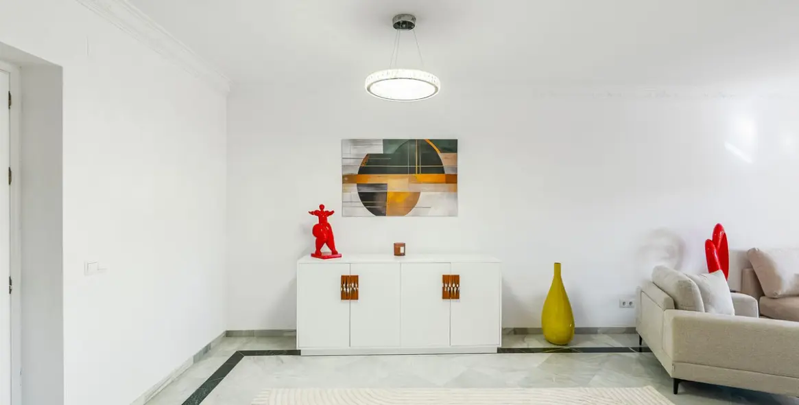 Долгосрочная аренда апартаментов на первом этаже в The Golden Mile 5