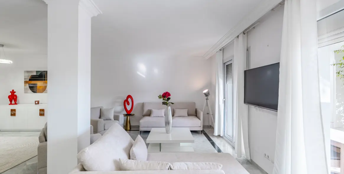 Long-term rent of ground floor apartment in The Golden Mile 2