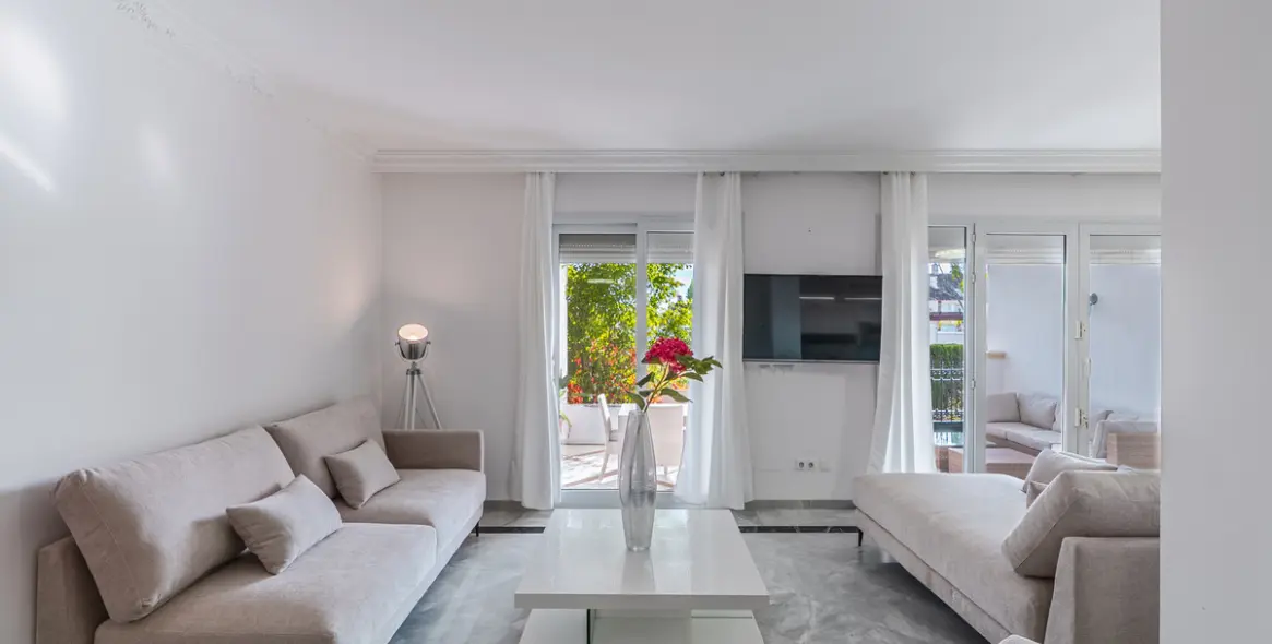 Long-term rent of ground floor apartment in The Golden Mile 6