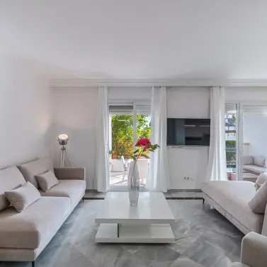 Long-term rent of ground floor apartment in The Golden Mile