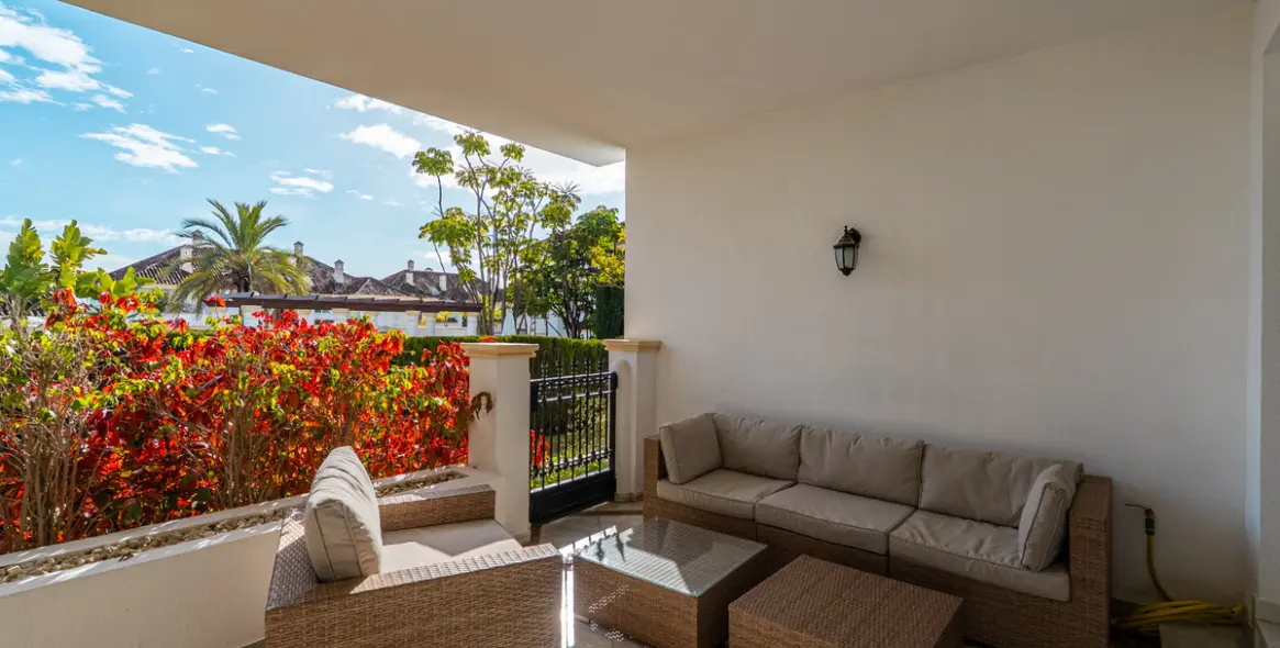 Long-term rent of ground floor apartment in The Golden Mile 9