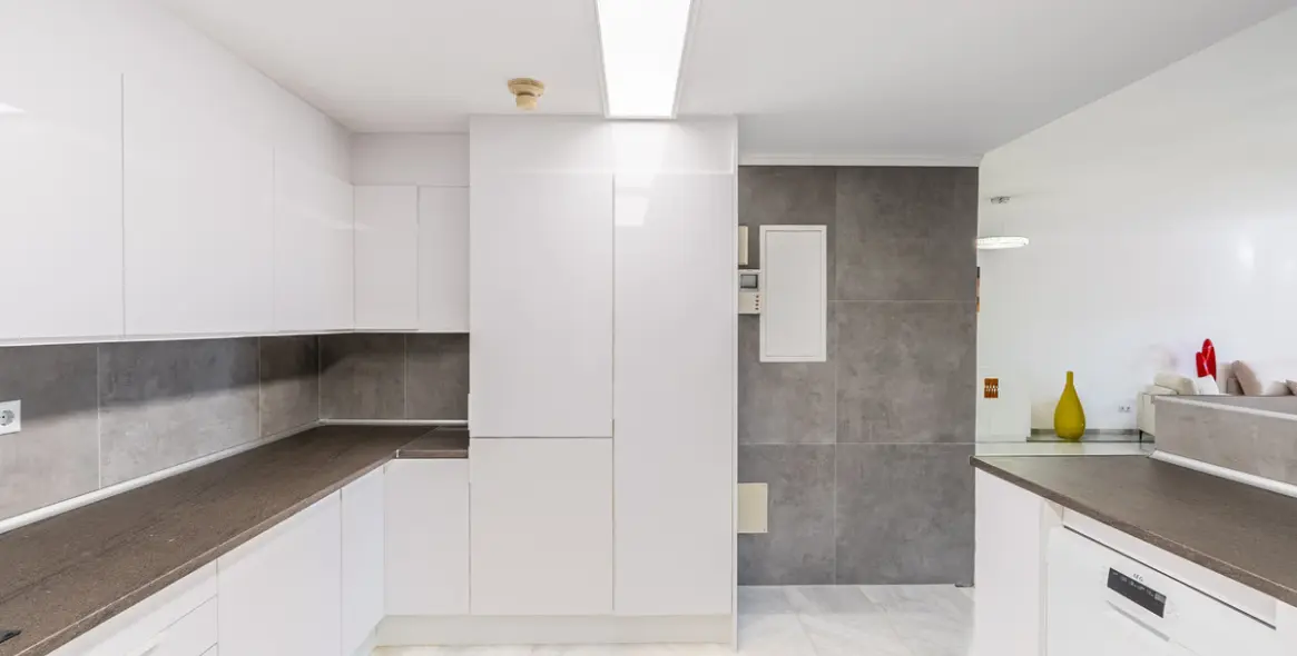 Long-term rent of ground floor apartment in The Golden Mile 17