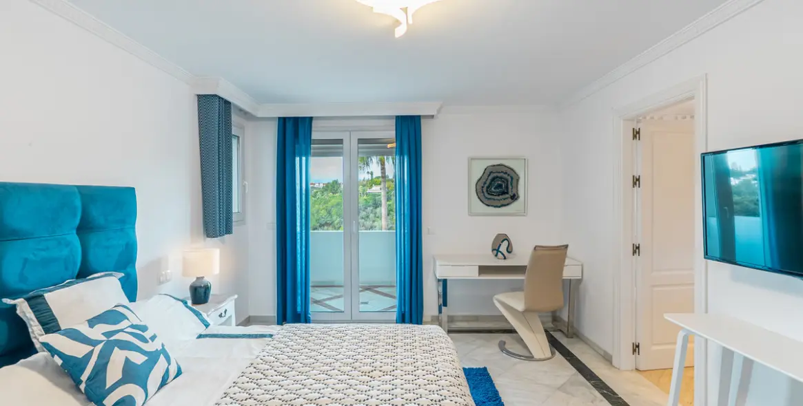 Long-term rent of ground floor apartment in The Golden Mile 22