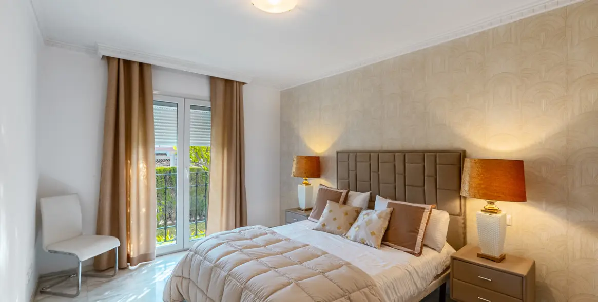 Long-term rent of ground floor apartment in The Golden Mile 29