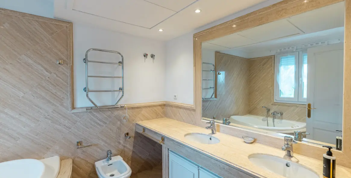 Long-term rent of ground floor apartment in The Golden Mile 34