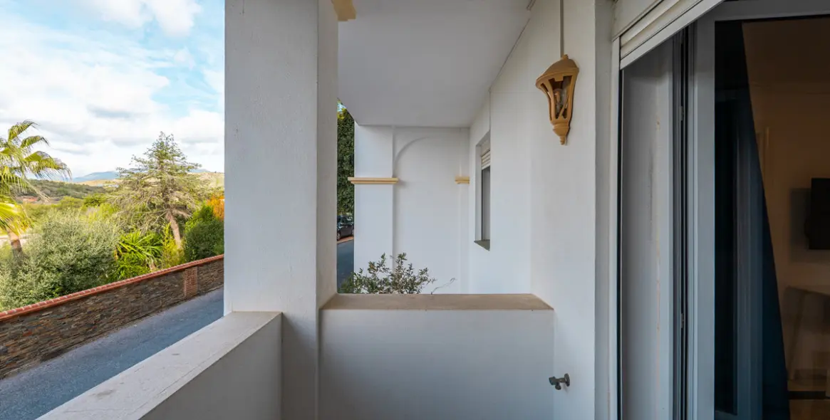 Long-term rent of ground floor apartment in The Golden Mile 39