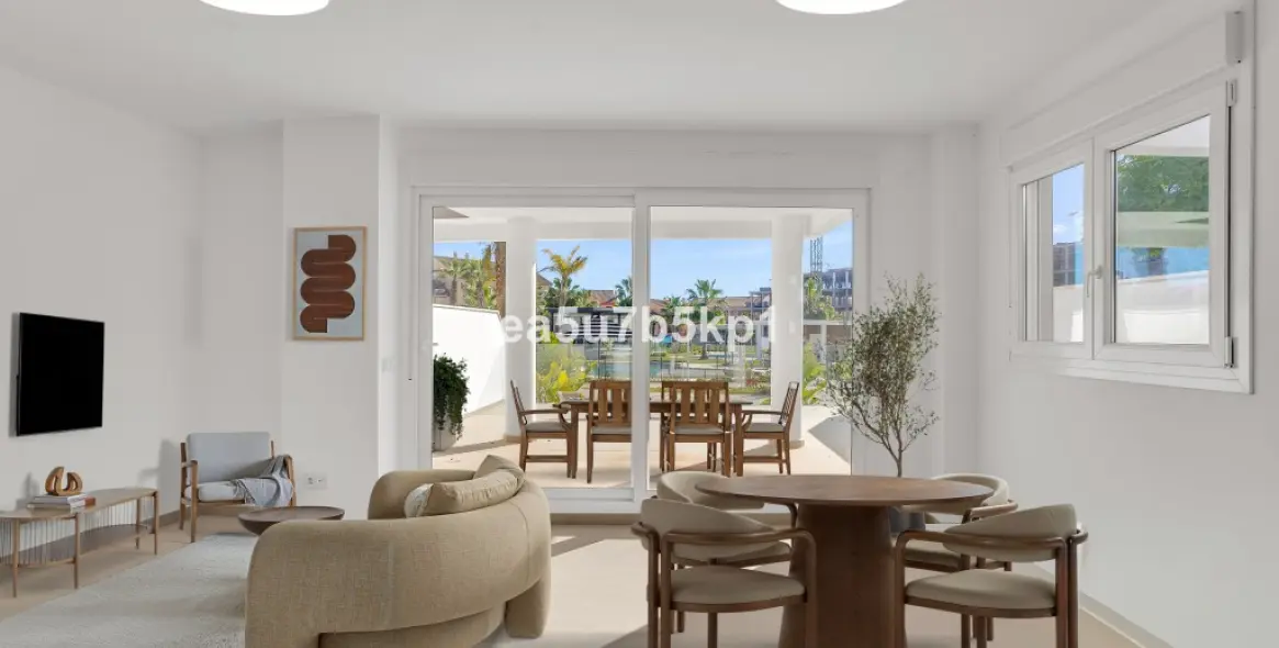 Продажа апартаментов на первом этаже в Manilva 2