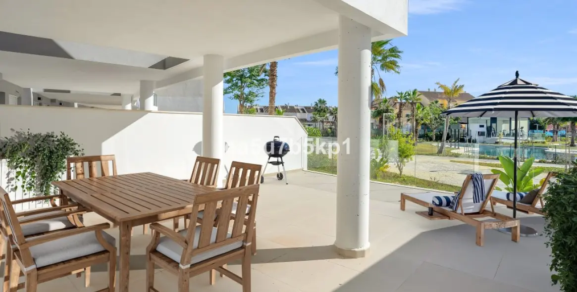 Продажа апартаментов на первом этаже в Manilva 3