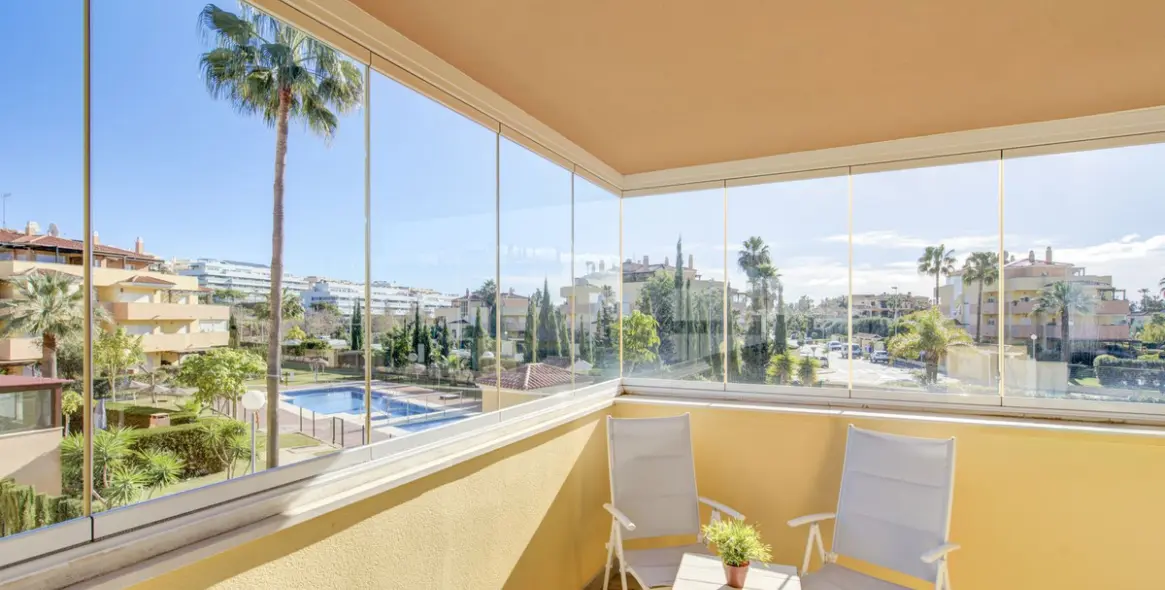 Продажа апартаментов на среднем этаже в La Cala de Mijas 1