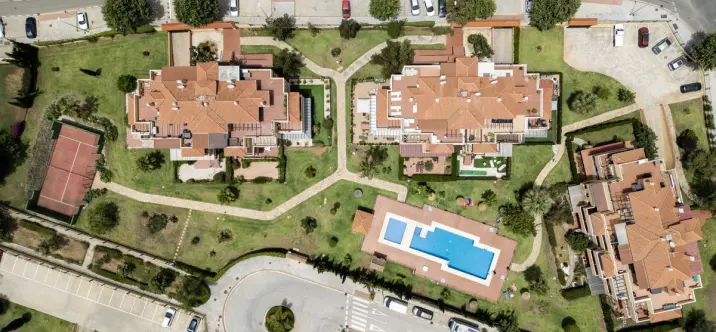 Sale of middle floor apartment in La Cala de Mijas 1