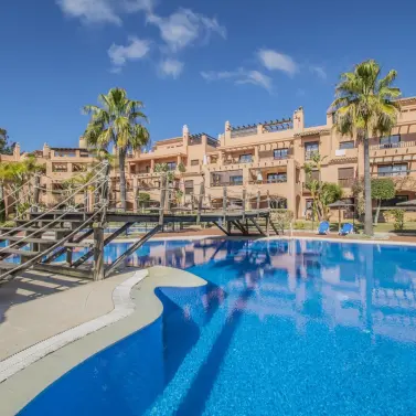 Sale of ground floor apartment in Hacienda del Sol