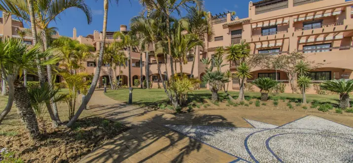 Sale of ground floor apartment in Hacienda del Sol 2