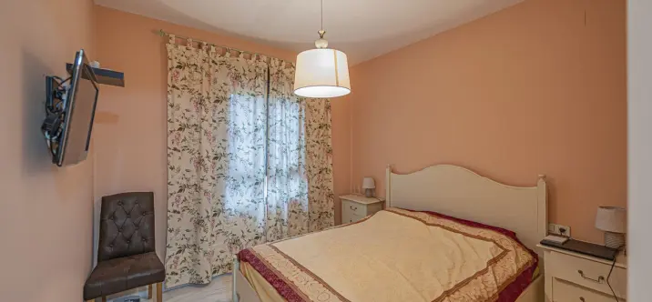 Sale of ground floor apartment in Hacienda del Sol 4