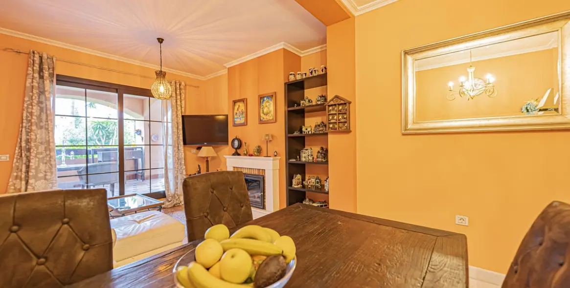 Sale of ground floor apartment in Hacienda del Sol 8