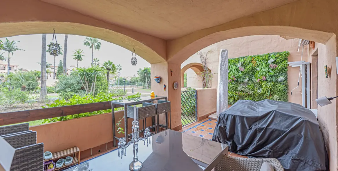 Sale of ground floor apartment in Hacienda del Sol 10