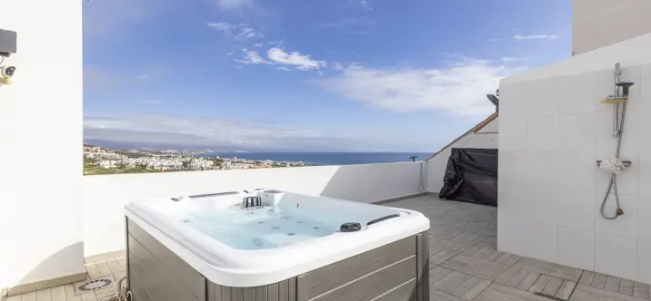 Sale of semi-detached house in Manilva 0